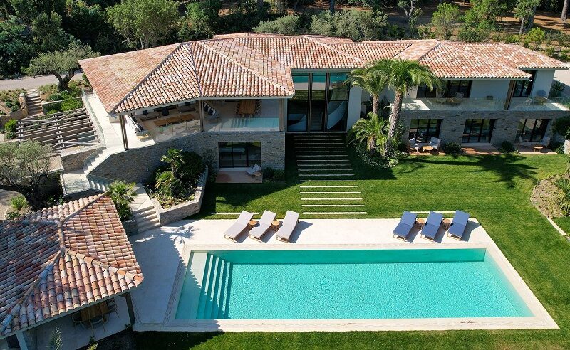 St Tropez villas for rent
